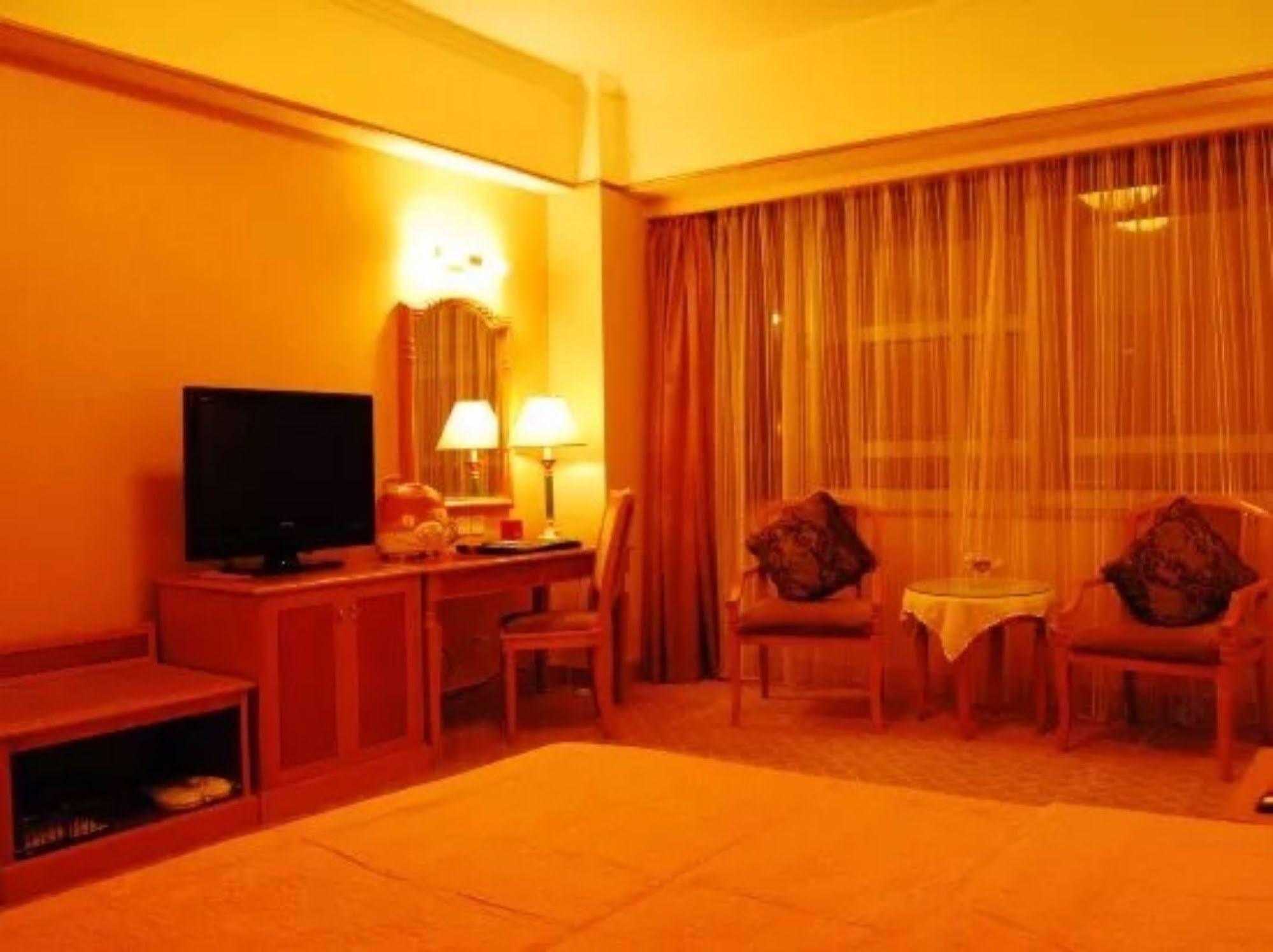 Hna Redbuds Hotel 長春 エクステリア 写真